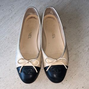CHANEL Ballerina Flats